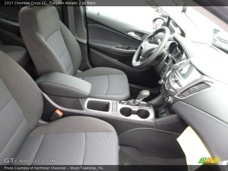 Tungsten Metallic / Jet Black 2017 Chevrolet Cruze LT