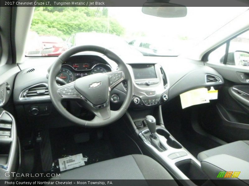 Tungsten Metallic / Jet Black 2017 Chevrolet Cruze LT