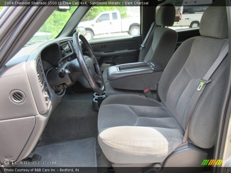 Sandstone Metallic / Dark Charcoal 2004 Chevrolet Silverado 1500 LS Crew Cab 4x4