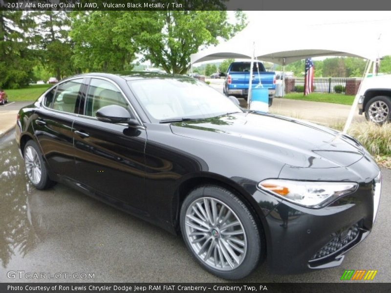 Front 3/4 View of 2017 Giulia Ti AWD