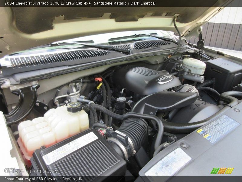 Sandstone Metallic / Dark Charcoal 2004 Chevrolet Silverado 1500 LS Crew Cab 4x4