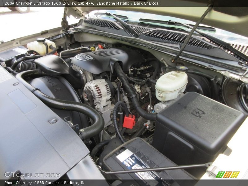Sandstone Metallic / Dark Charcoal 2004 Chevrolet Silverado 1500 LS Crew Cab 4x4