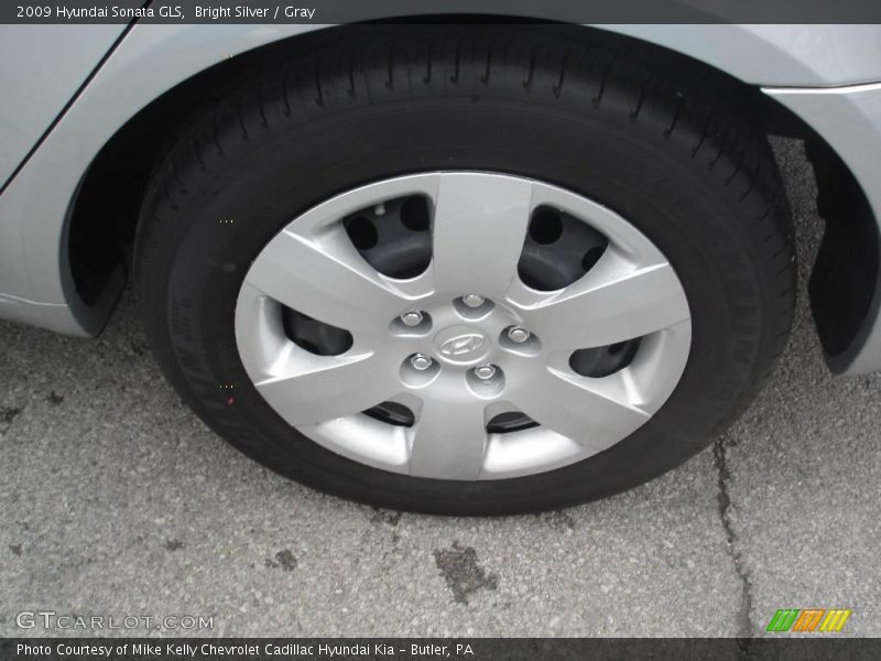 Bright Silver / Gray 2009 Hyundai Sonata GLS