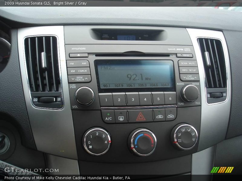 Bright Silver / Gray 2009 Hyundai Sonata GLS