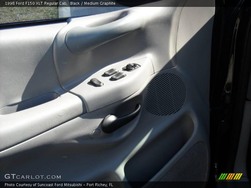 Black / Medium Graphite 1998 Ford F150 XLT Regular Cab