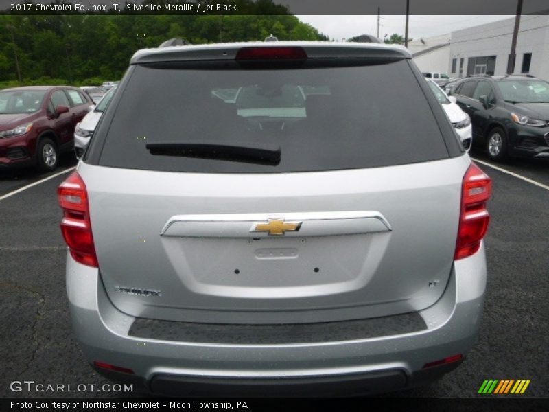 Silver Ice Metallic / Jet Black 2017 Chevrolet Equinox LT