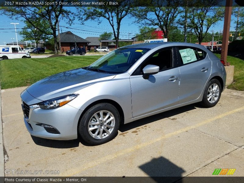 Sonic Silver Metallic / Black 2017 Mazda MAZDA3 Sport 5 Door