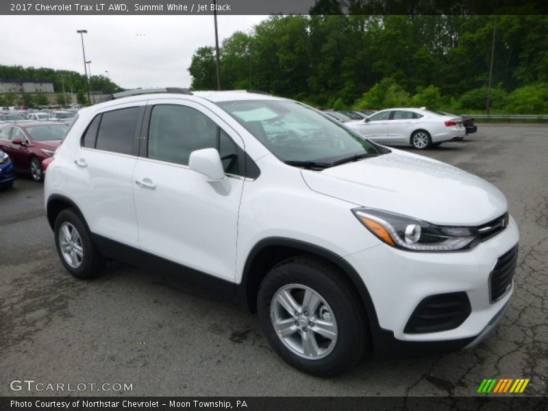 Summit White / Jet Black 2017 Chevrolet Trax LT AWD