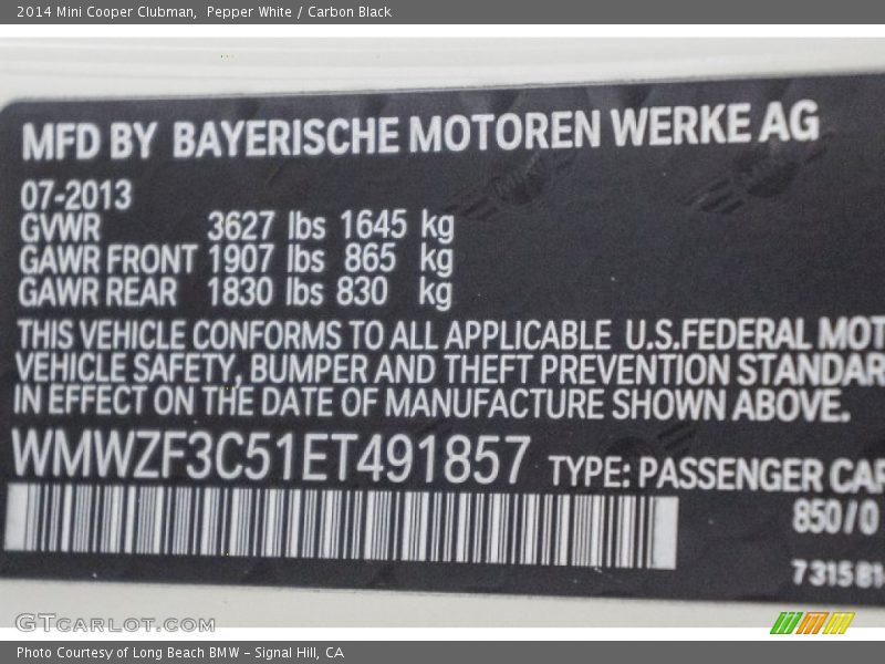 Pepper White / Carbon Black 2014 Mini Cooper Clubman