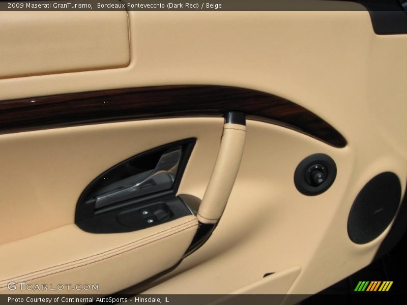 Bordeaux Pontevecchio (Dark Red) / Beige 2009 Maserati GranTurismo