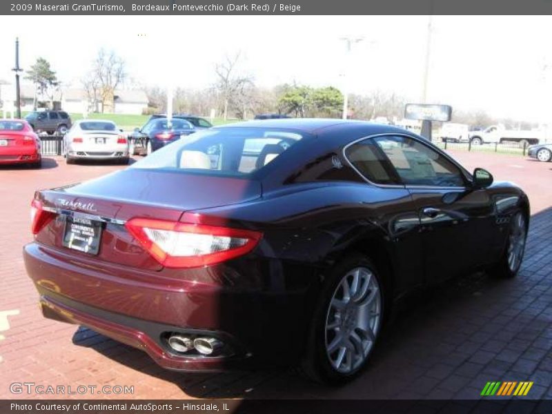 Bordeaux Pontevecchio (Dark Red) / Beige 2009 Maserati GranTurismo