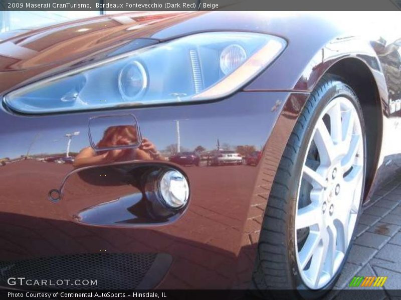 Bordeaux Pontevecchio (Dark Red) / Beige 2009 Maserati GranTurismo