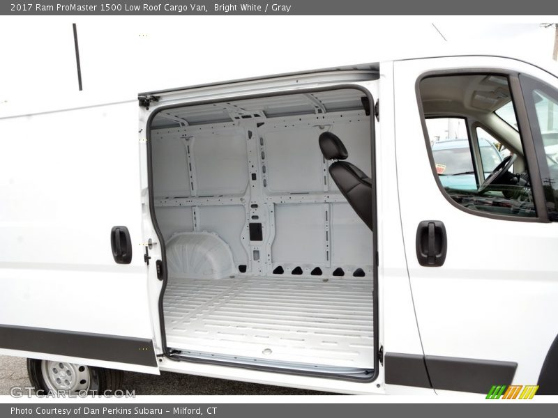 Bright White / Gray 2017 Ram ProMaster 1500 Low Roof Cargo Van