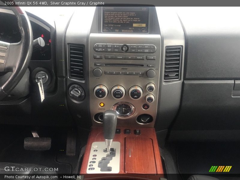 Silver Graphite Gray / Graphite 2005 Infiniti QX 56 4WD