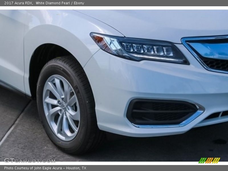 White Diamond Pearl / Ebony 2017 Acura RDX