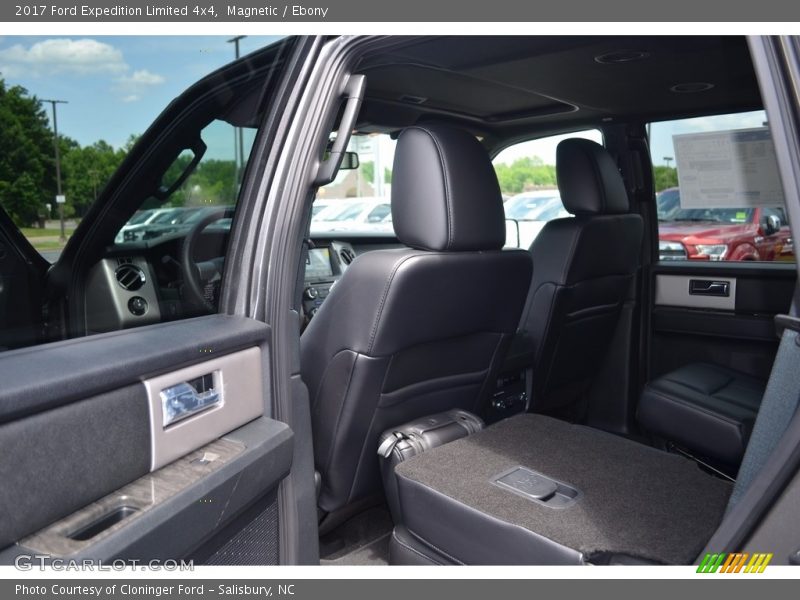 Magnetic / Ebony 2017 Ford Expedition Limited 4x4