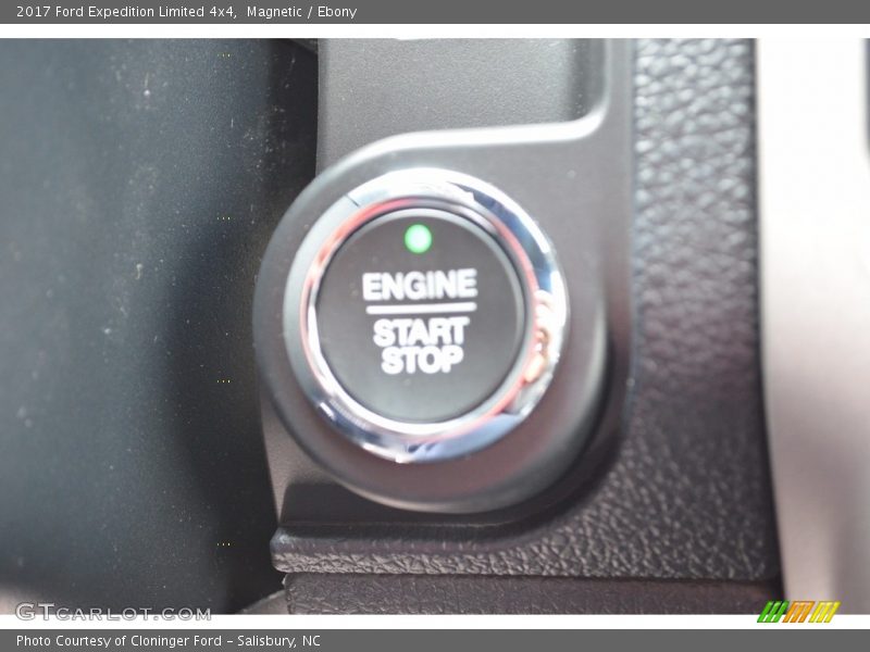 Magnetic / Ebony 2017 Ford Expedition Limited 4x4