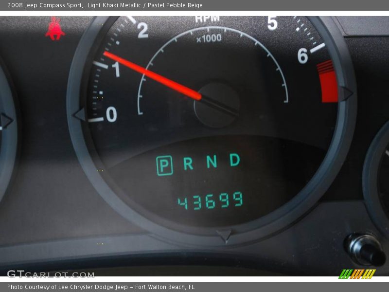 Light Khaki Metallic / Pastel Pebble Beige 2008 Jeep Compass Sport