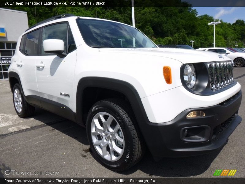 Alpine White / Black 2017 Jeep Renegade Latitude 4x4