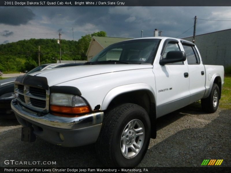 Front 3/4 View of 2001 Dakota SLT Quad Cab 4x4