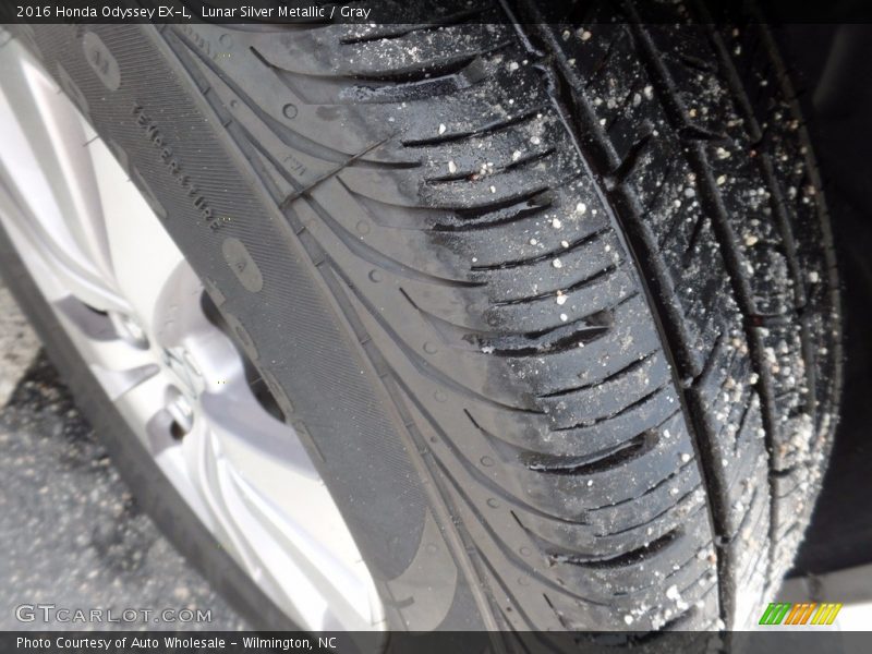 Lunar Silver Metallic / Gray 2016 Honda Odyssey EX-L