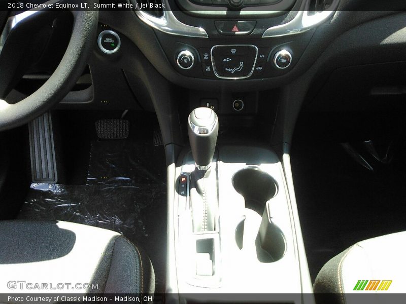 Summit White / Jet Black 2018 Chevrolet Equinox LT