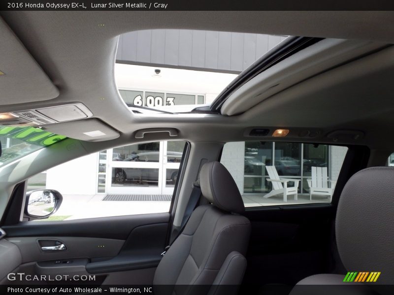 Lunar Silver Metallic / Gray 2016 Honda Odyssey EX-L