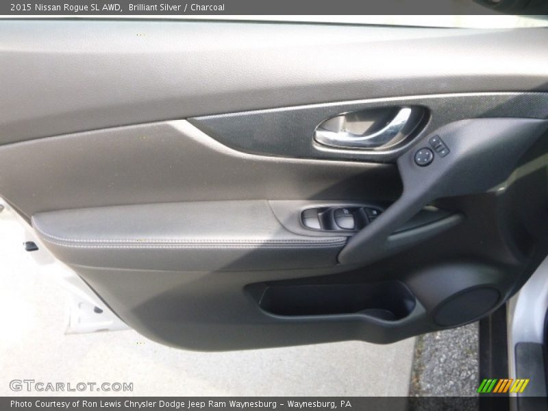 Brilliant Silver / Charcoal 2015 Nissan Rogue SL AWD