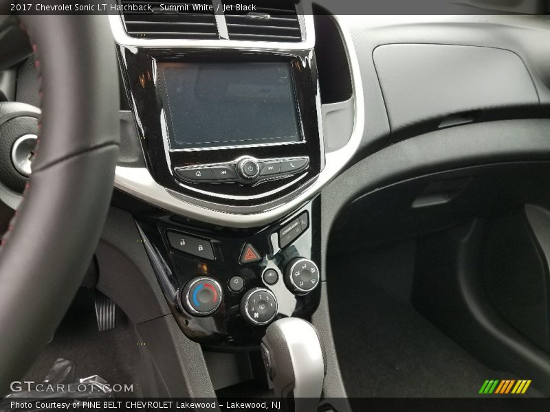 Summit White / Jet Black 2017 Chevrolet Sonic LT Hatchback