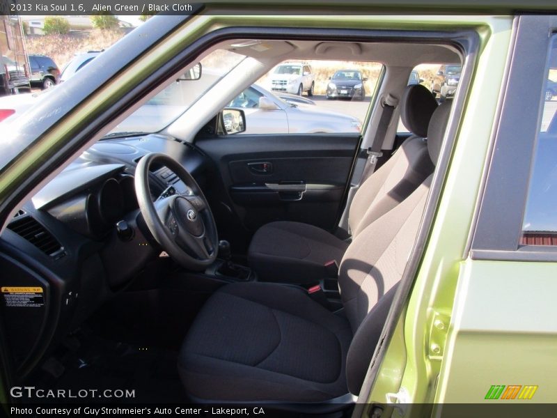 Alien Green / Black Cloth 2013 Kia Soul 1.6