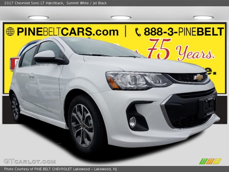 Summit White / Jet Black 2017 Chevrolet Sonic LT Hatchback