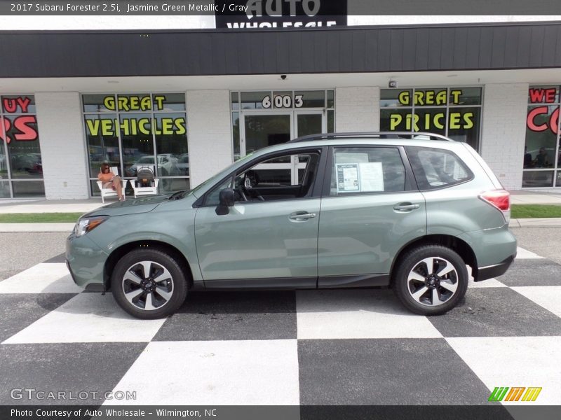 Jasmine Green Metallic / Gray 2017 Subaru Forester 2.5i