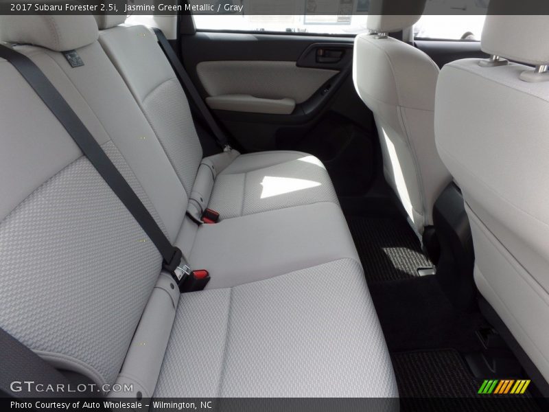 Jasmine Green Metallic / Gray 2017 Subaru Forester 2.5i