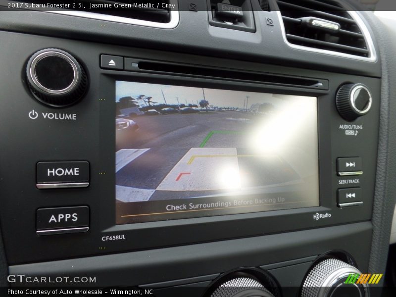 Jasmine Green Metallic / Gray 2017 Subaru Forester 2.5i