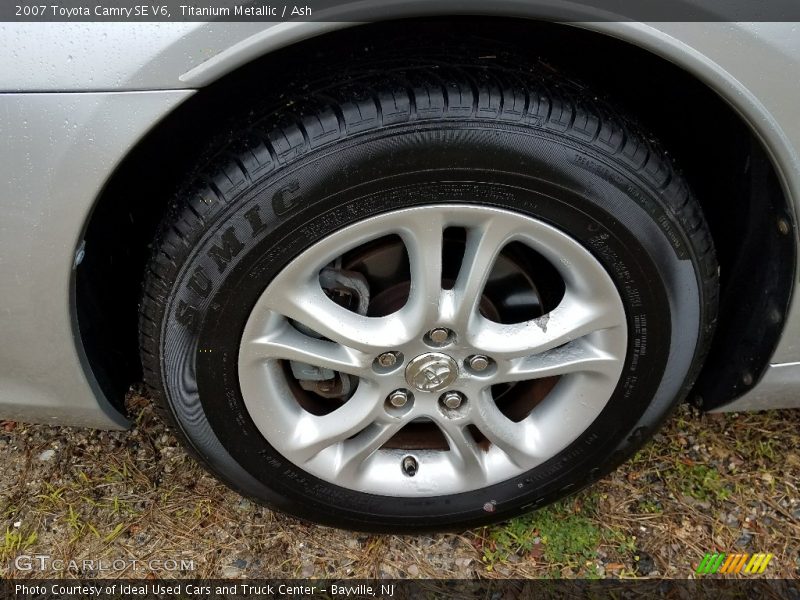 Titanium Metallic / Ash 2007 Toyota Camry SE V6
