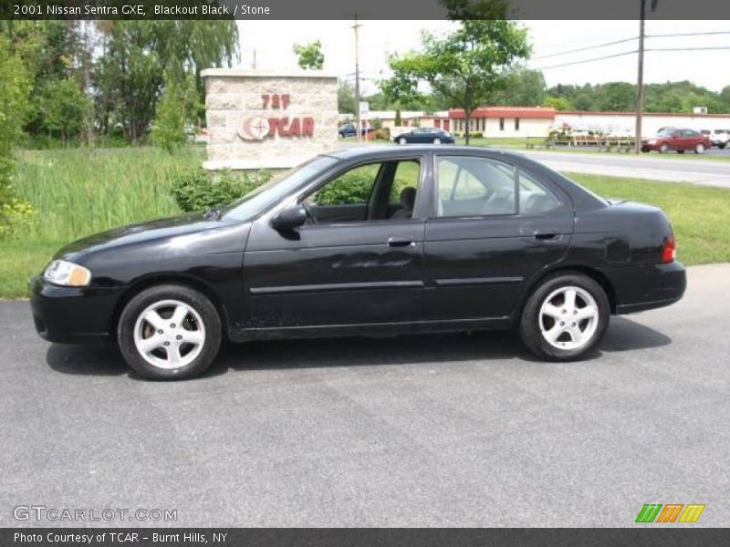 Blackout Black / Stone 2001 Nissan Sentra GXE