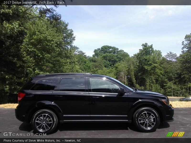 Pitch Black / Black 2017 Dodge Journey SE