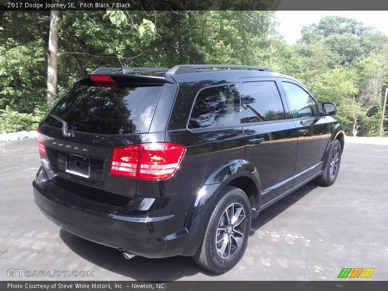 Pitch Black / Black 2017 Dodge Journey SE