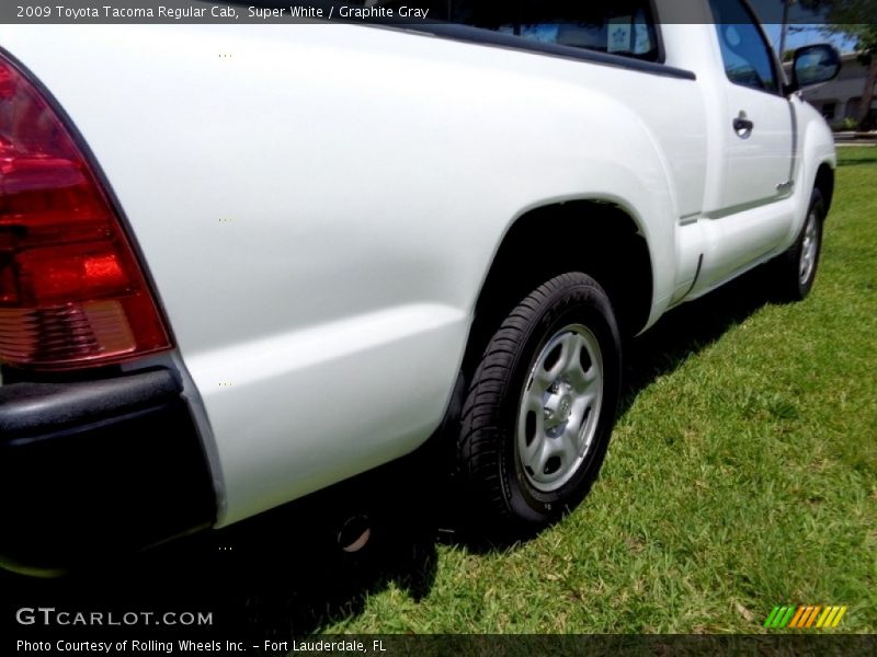 Super White / Graphite Gray 2009 Toyota Tacoma Regular Cab