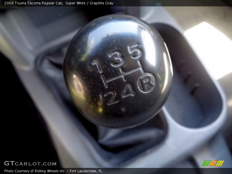 Super White / Graphite Gray 2009 Toyota Tacoma Regular Cab
