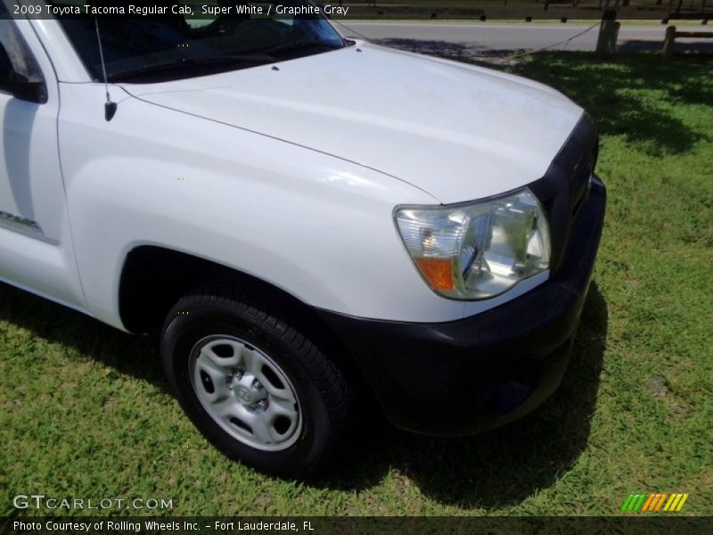 Super White / Graphite Gray 2009 Toyota Tacoma Regular Cab