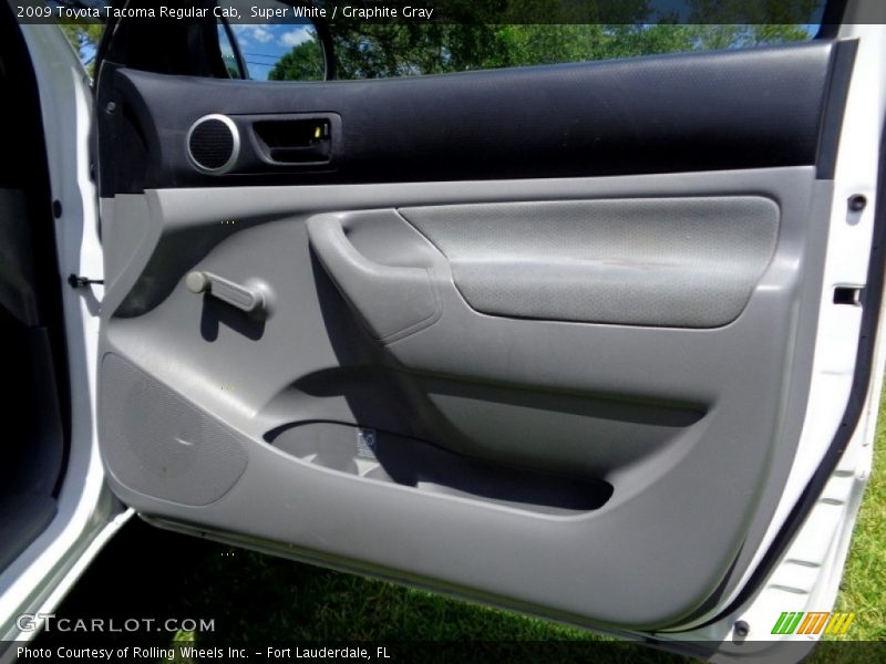 Super White / Graphite Gray 2009 Toyota Tacoma Regular Cab