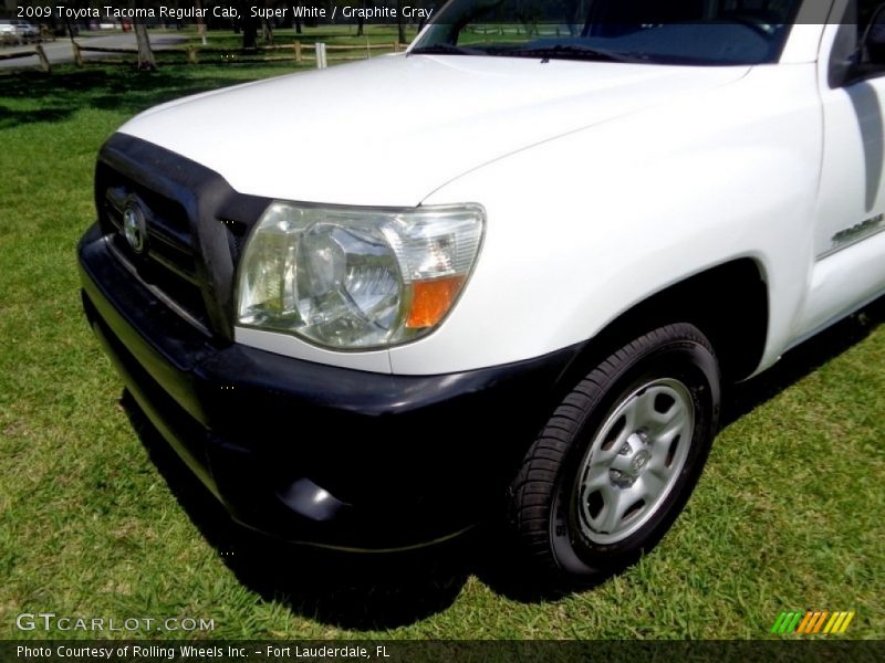 Super White / Graphite Gray 2009 Toyota Tacoma Regular Cab