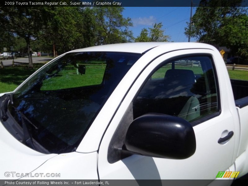 Super White / Graphite Gray 2009 Toyota Tacoma Regular Cab