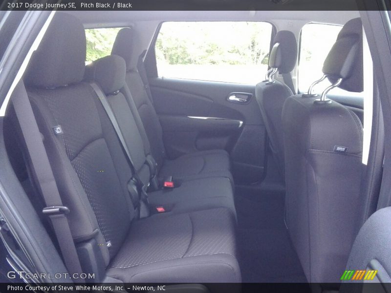Pitch Black / Black 2017 Dodge Journey SE