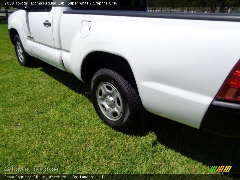 Super White / Graphite Gray 2009 Toyota Tacoma Regular Cab