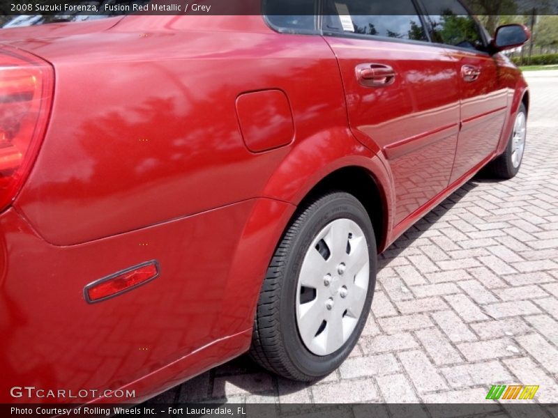 Fusion Red Metallic / Grey 2008 Suzuki Forenza