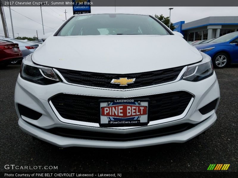 Summit White / Jet Black 2017 Chevrolet Cruze LT