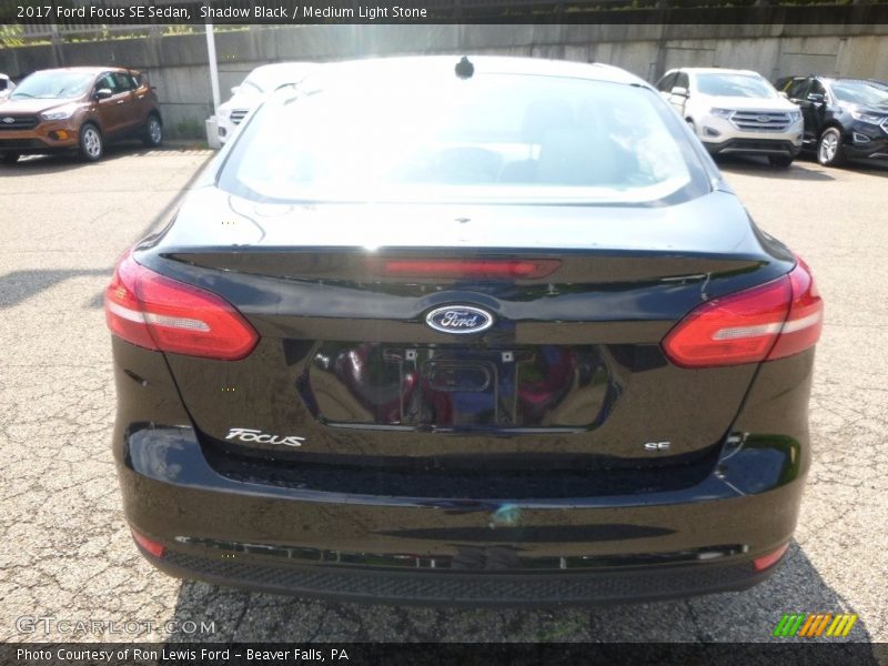 Shadow Black / Medium Light Stone 2017 Ford Focus SE Sedan