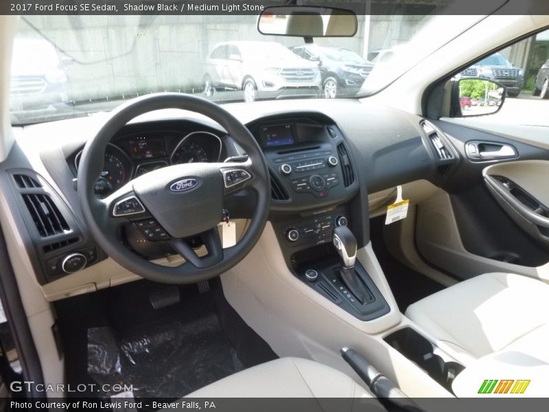 Shadow Black / Medium Light Stone 2017 Ford Focus SE Sedan